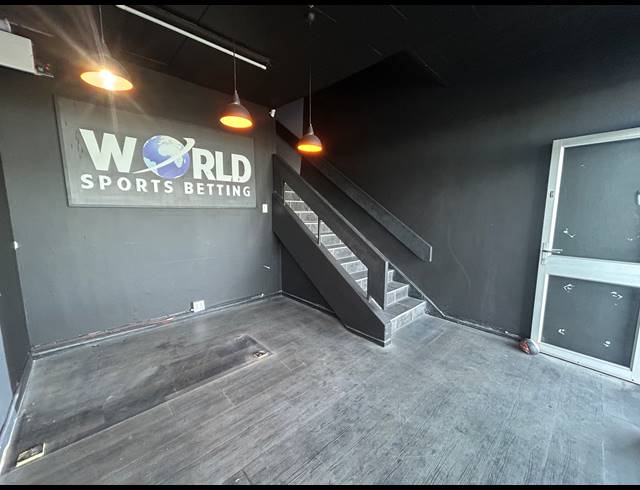 582M² OFFICE TO LET IN PAARDEN EILAND